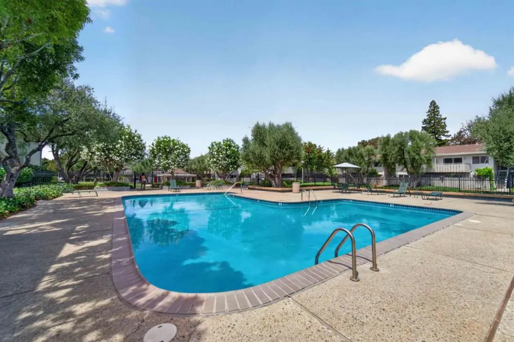 255 S Rengstorff Avenue #42 Mountain View, CA 94040