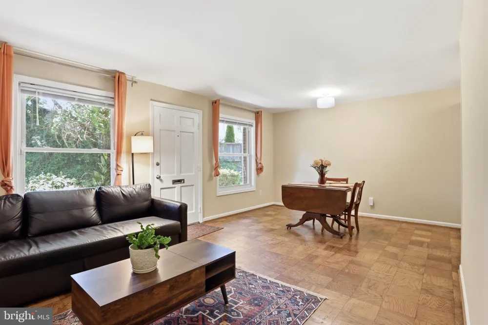 8910 16TH STREET #8910 Silver Spring, MD 20910