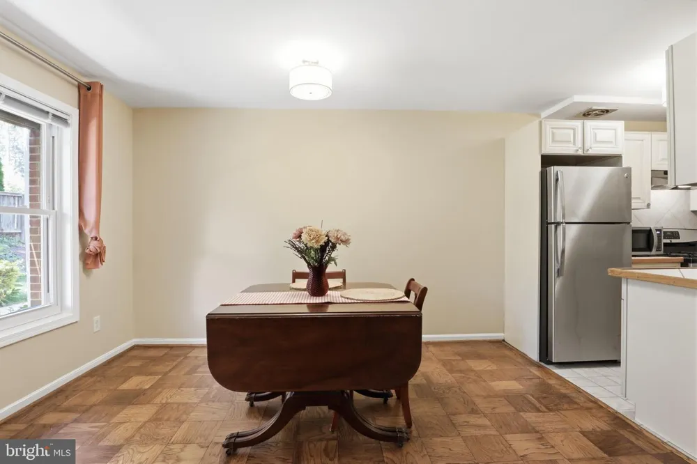 8910 16TH STREET #8910 Silver Spring, MD 20910