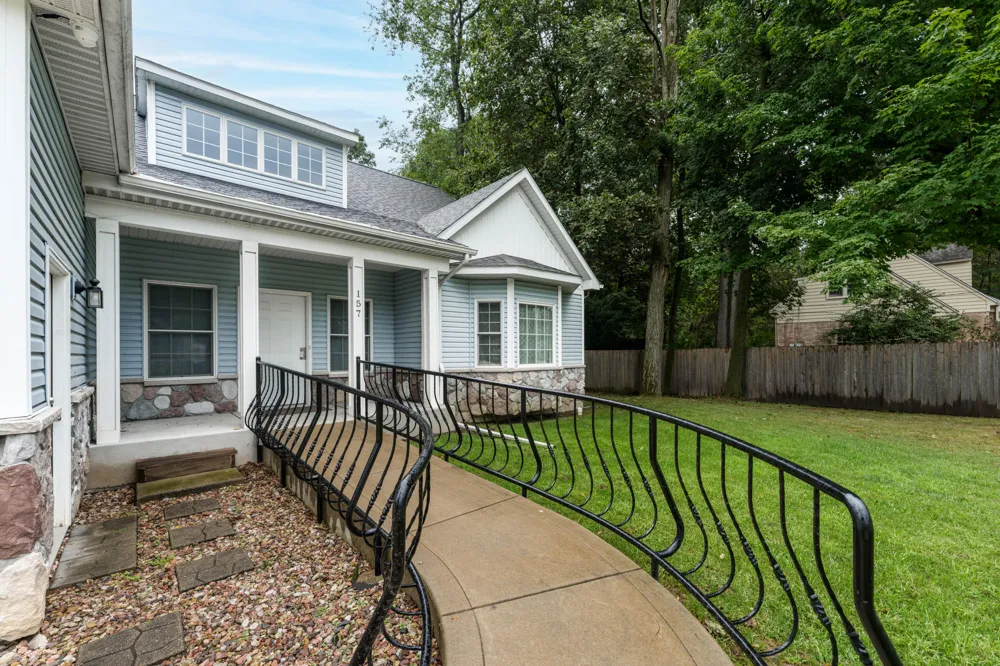 157 Silverbrook Avenue Niles, MI 49120