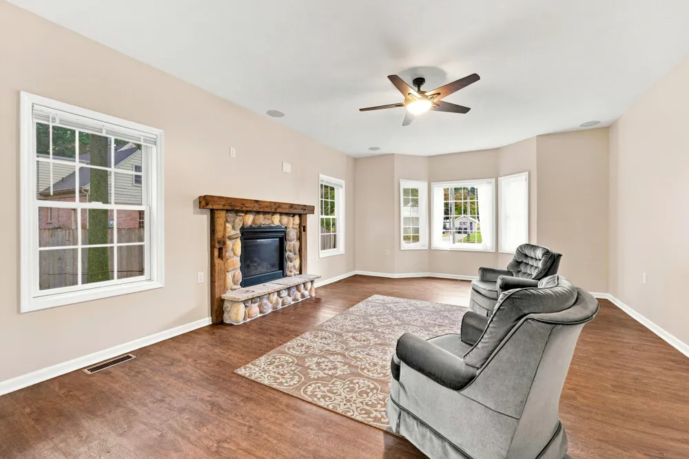157 Silverbrook Avenue Niles, MI 49120