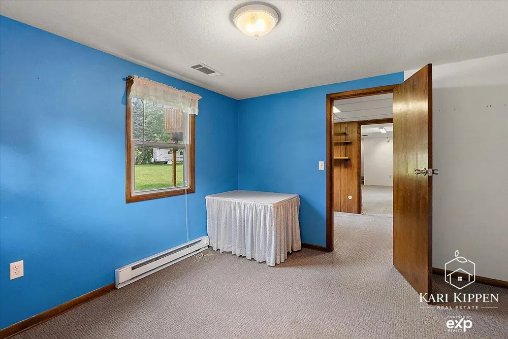 2761 Danube Lane NE Grand Rapids, MI 49525