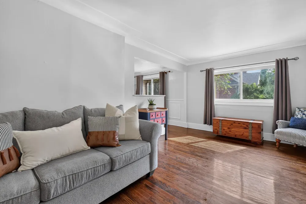 2022 Hampton Road Grosse Pointe Woods City, MI 48236