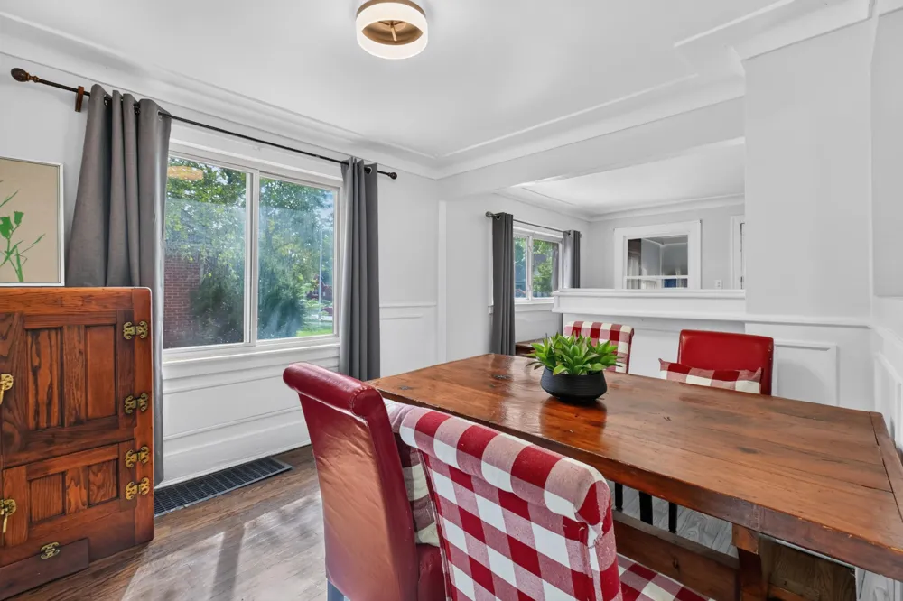 2022 Hampton Road Grosse Pointe Woods City, MI 48236