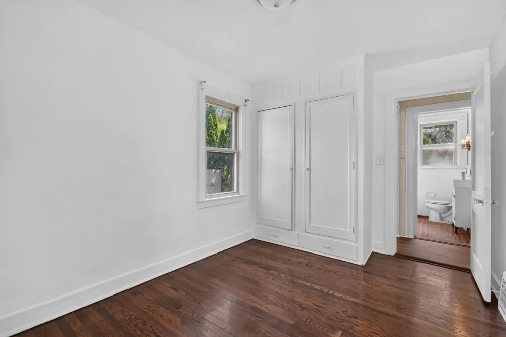 2022 Hampton Road Grosse Pointe Woods City, MI 48236