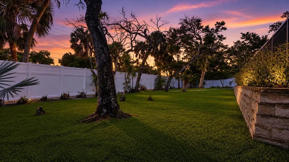 5333 SIESTA COURT Sarasota, FL 34242