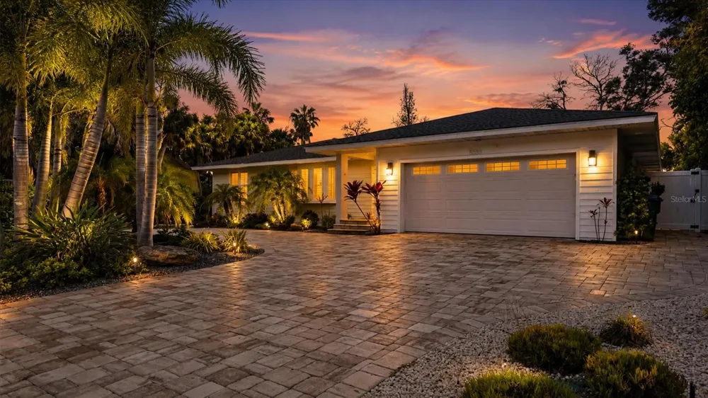 5333 SIESTA COURT Sarasota, FL 34242