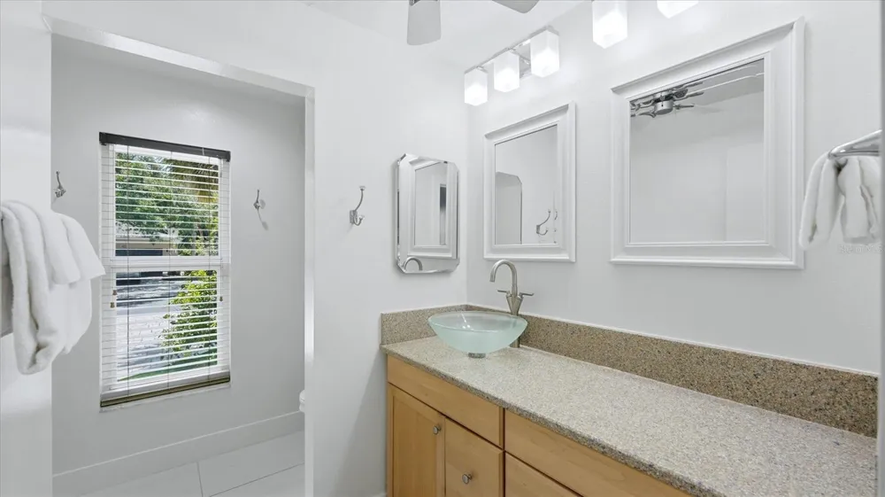 5333 SIESTA COURT Sarasota, FL 34242