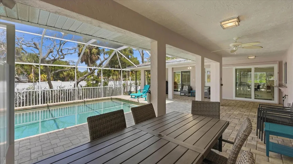 5333 SIESTA COURT Sarasota, FL 34242