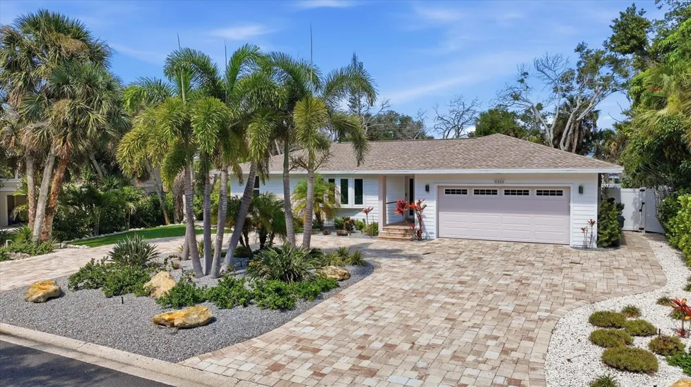 5333 SIESTA COURT Sarasota, FL 34242