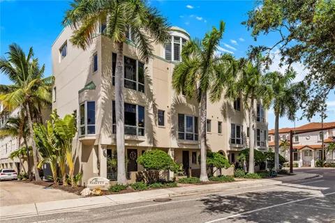 235 COCOANUT AVENUE #101A