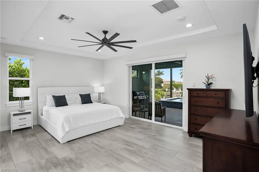 384 S Heathwood Drive Marco Island, FL 34145