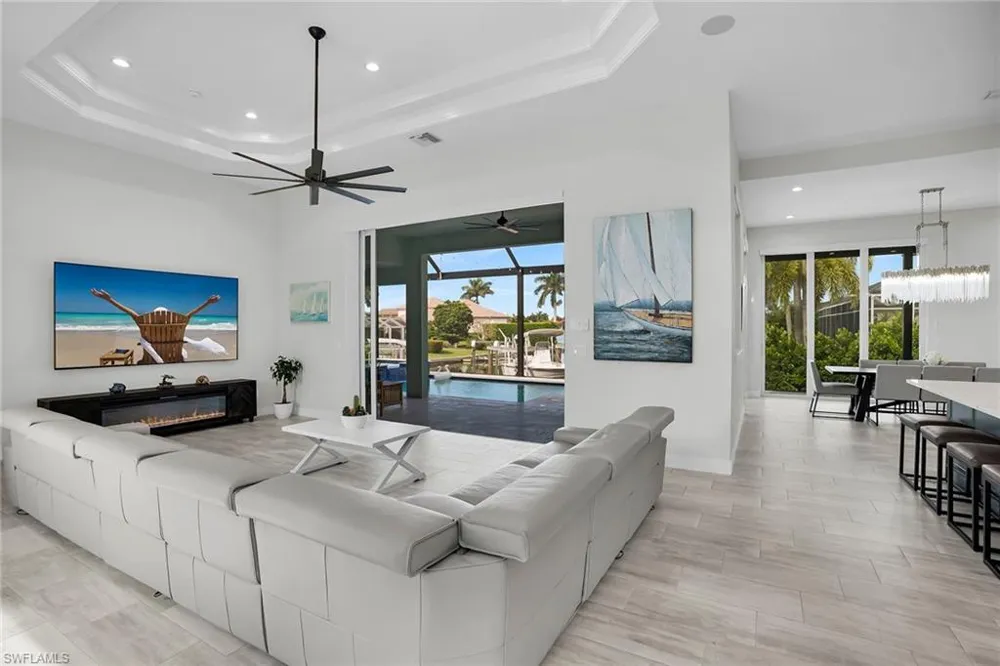 384 S Heathwood Drive Marco Island, FL 34145