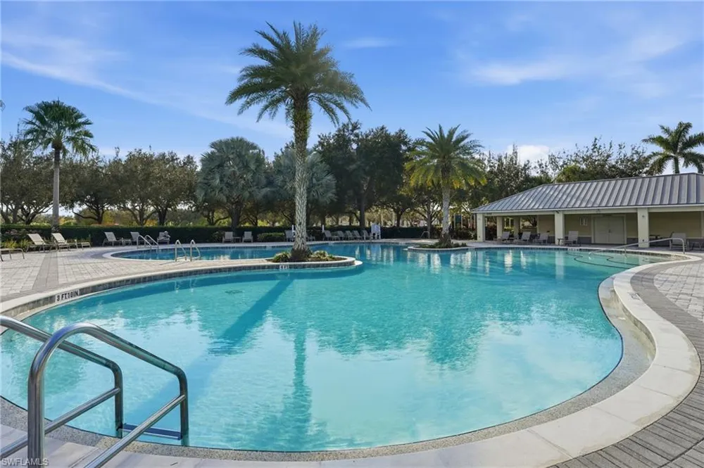 2767 Citrus Street Naples, FL 34120