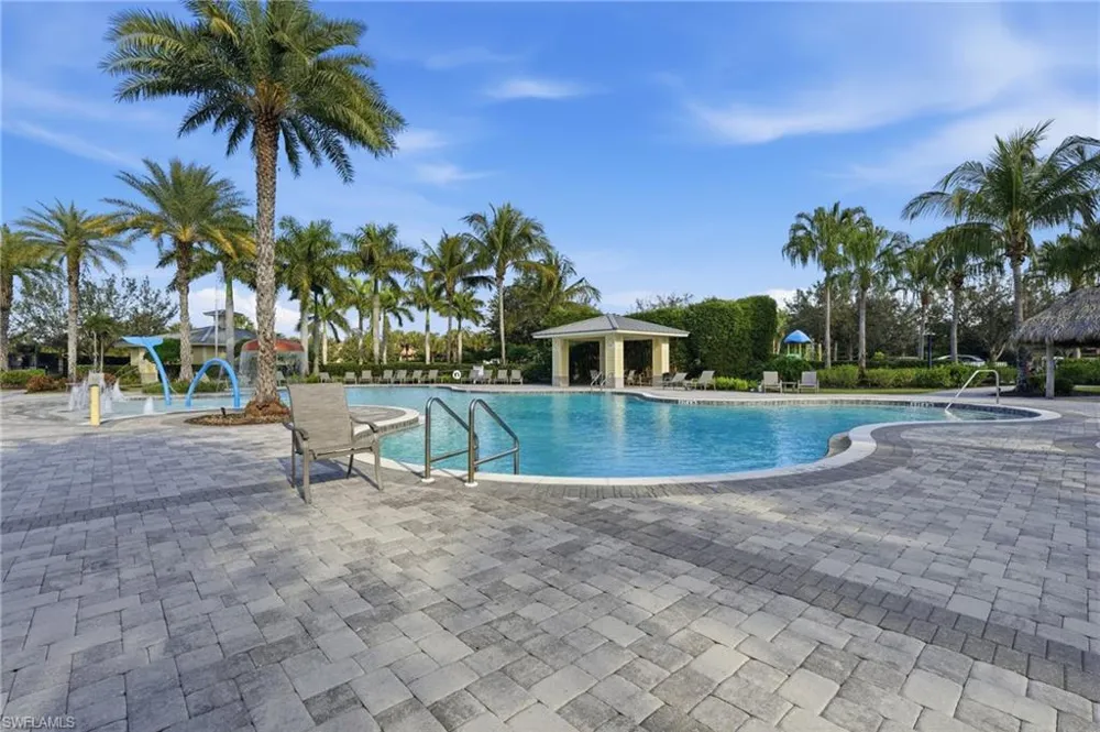 2767 Citrus Street Naples, FL 34120