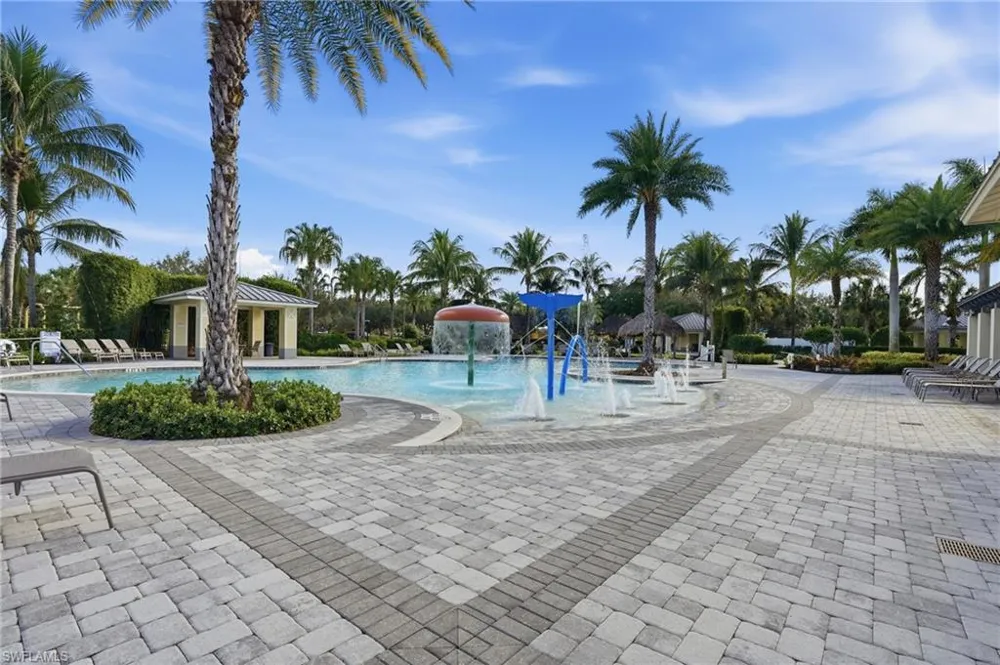 2767 Citrus Street Naples, FL 34120