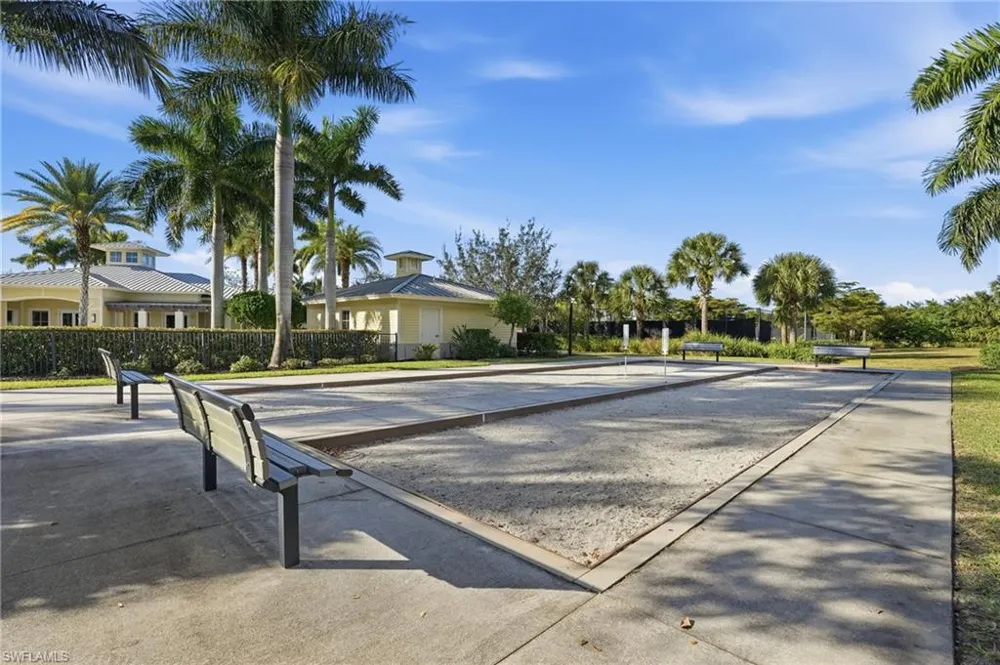 2767 Citrus Street Naples, FL 34120