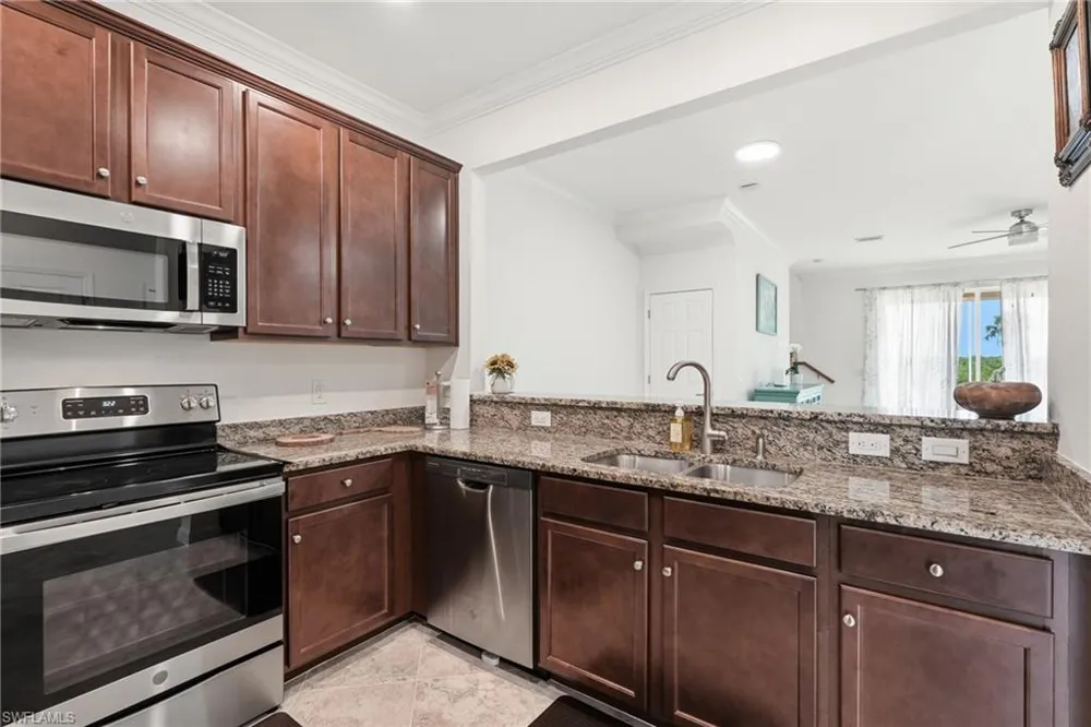 2767 Citrus Street Naples, FL 34120