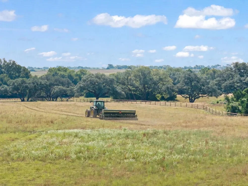 2763 FM 956 Schulenburg, TX 78956