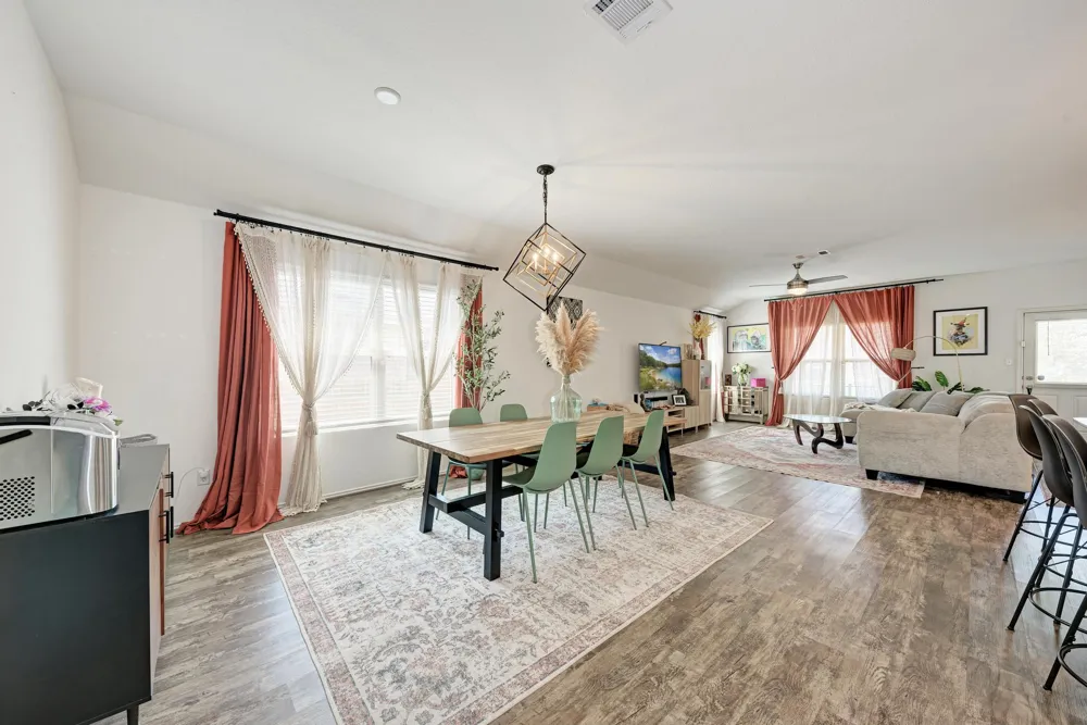 629 Shimek Lane Jarrell, TX 76537