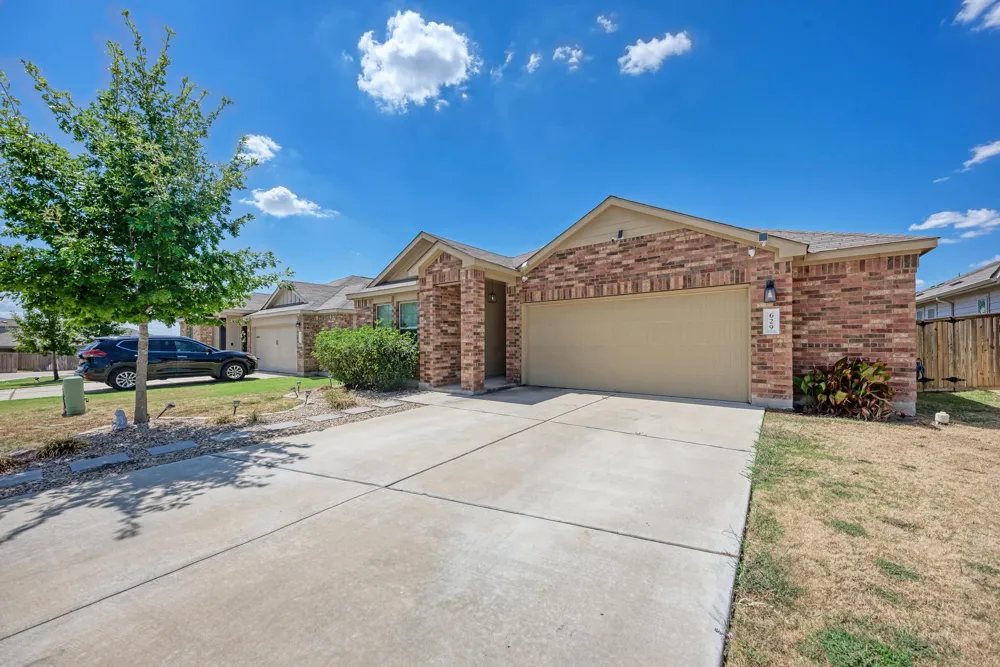 629 Shimek Lane Jarrell, TX 76537