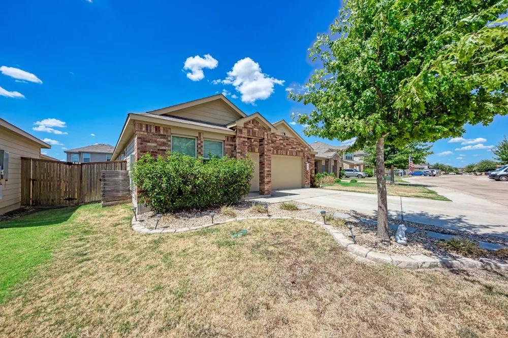 629 Shimek Lane Jarrell, TX 76537