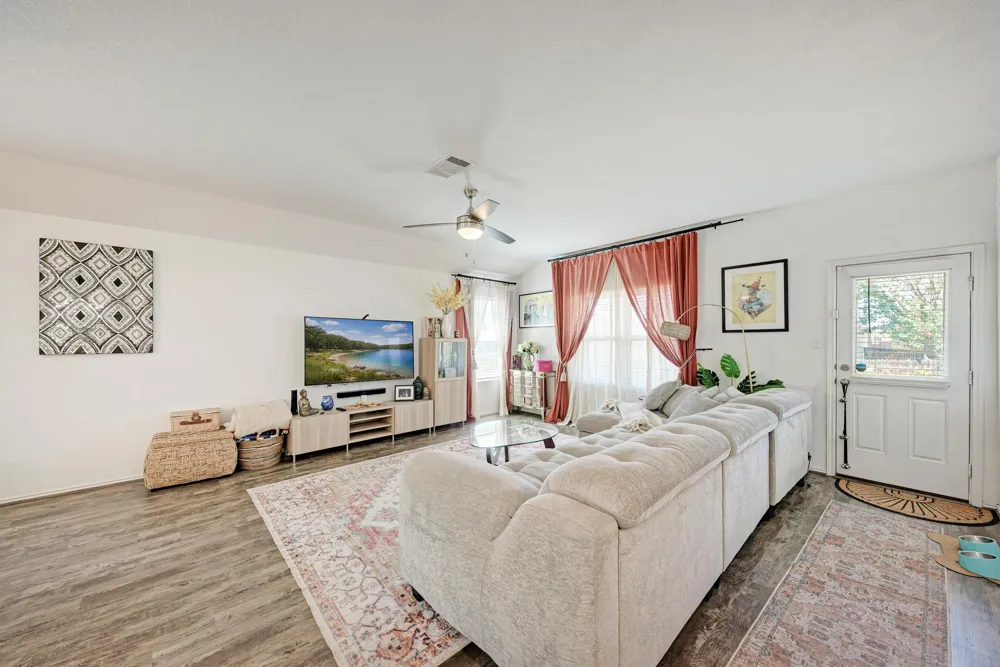 629 Shimek Lane Jarrell, TX 76537