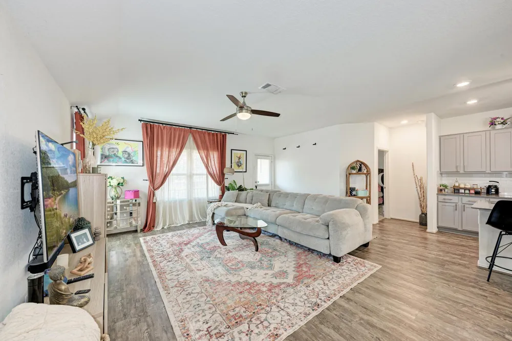 629 Shimek Lane Jarrell, TX 76537