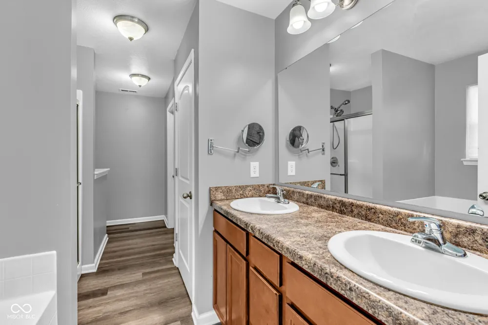 5859 Edelle Drive Indianapolis, IN 46237