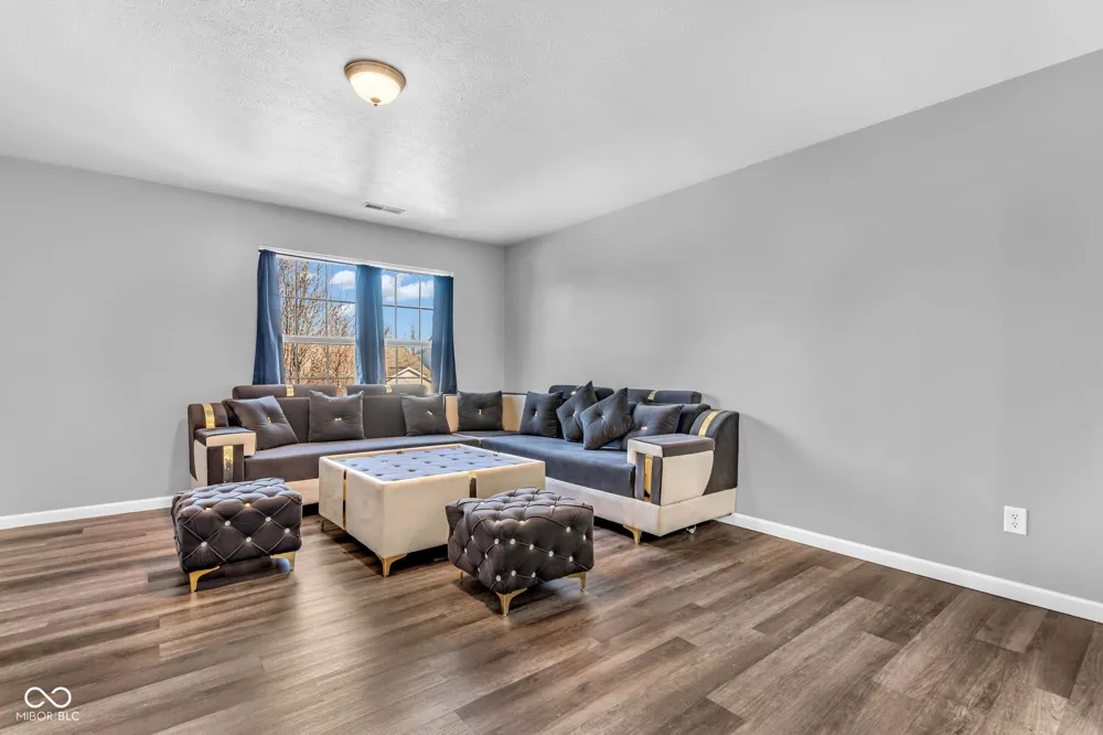 5859 Edelle Drive Indianapolis, IN 46237