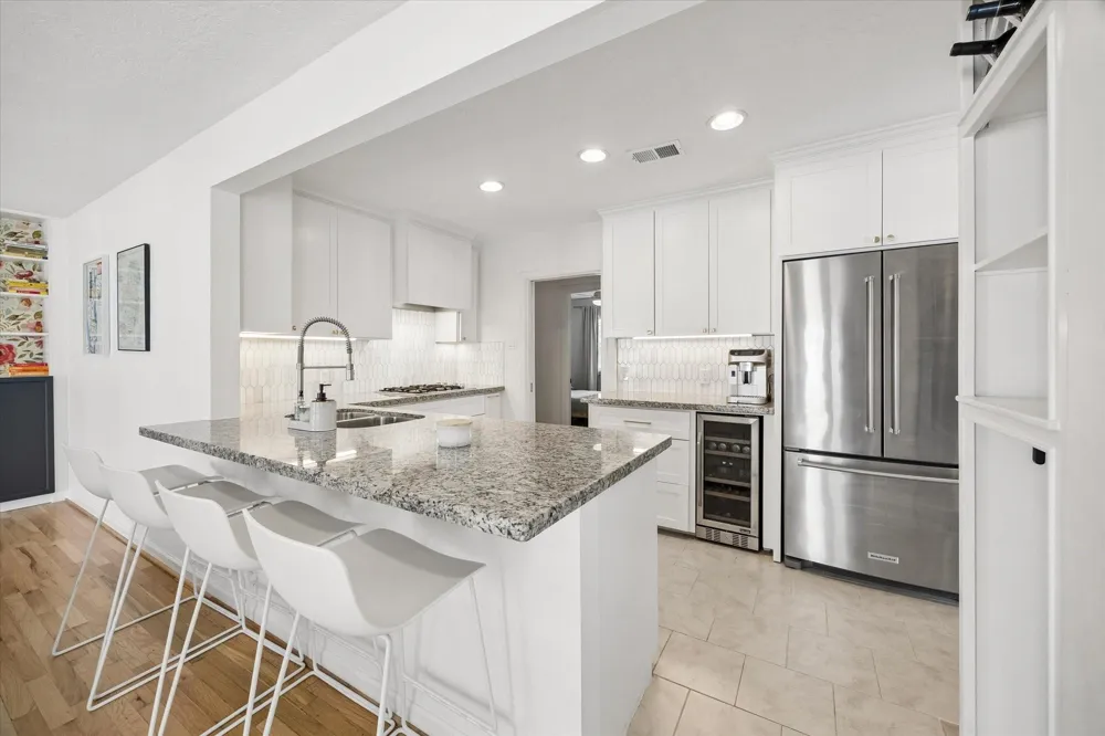 1232 Chantilly Lane Houston, TX 77018