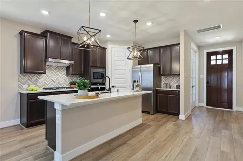2013 Woodland Pine Court