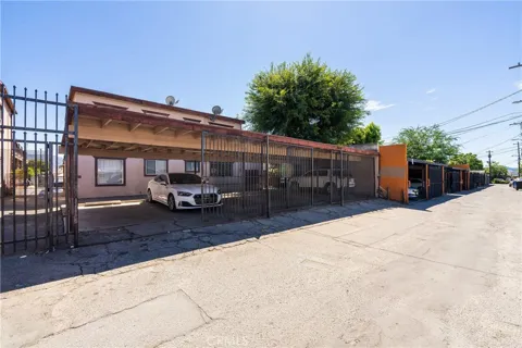 7301 Vineland