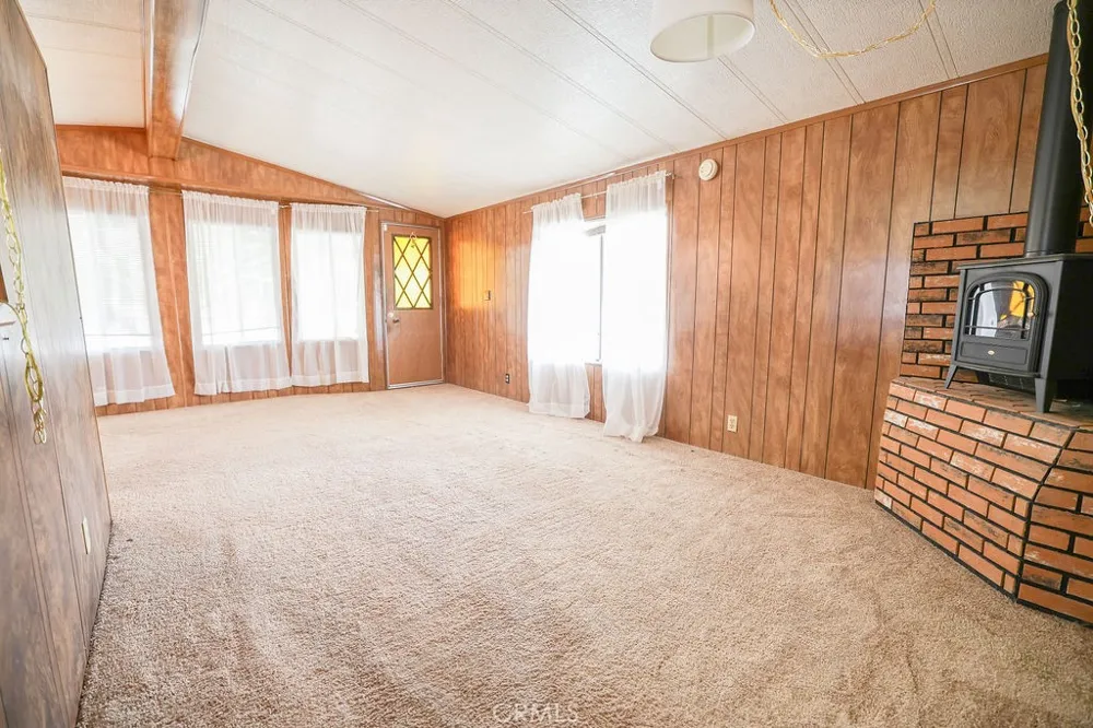 282 La Paloma San Jacinto, CA 92582
