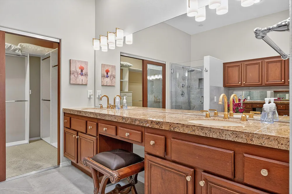 128 Kavenish Drive Rancho Mirage, CA 92270