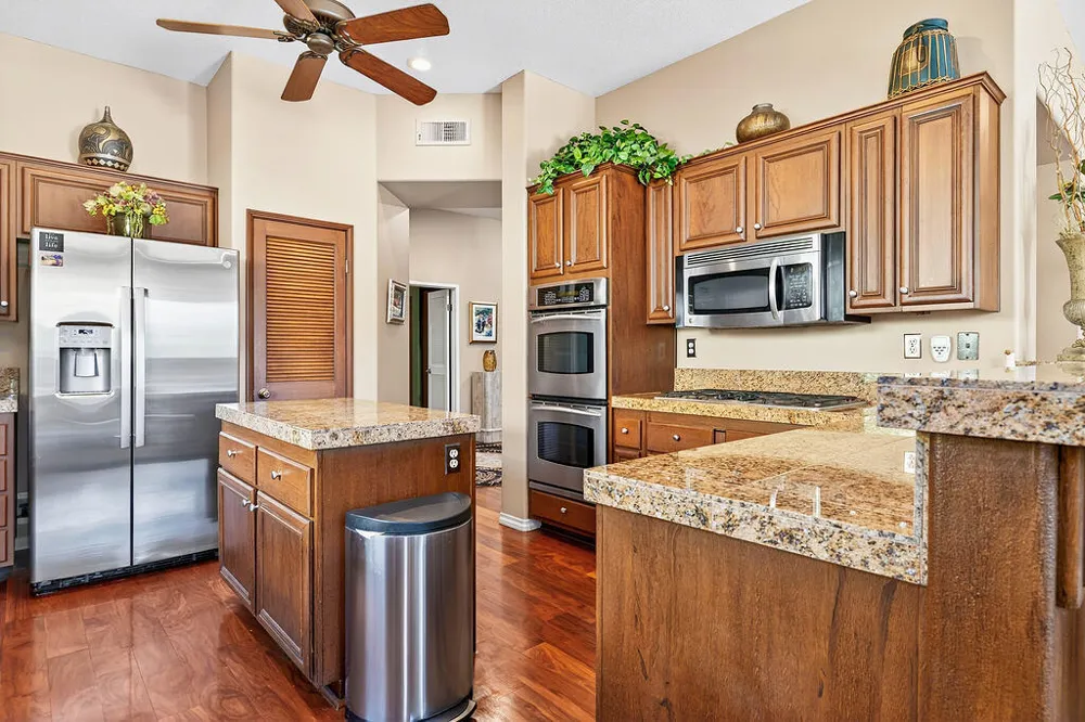 128 Kavenish Drive Rancho Mirage, CA 92270