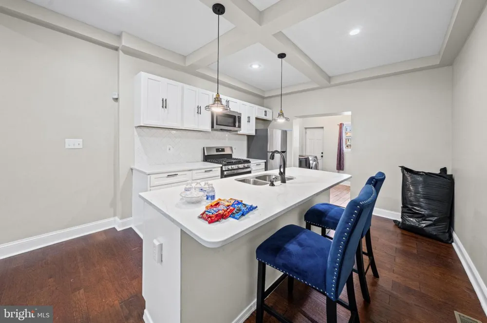 2136 PENROSE AVENUE Baltimore, MD 21223