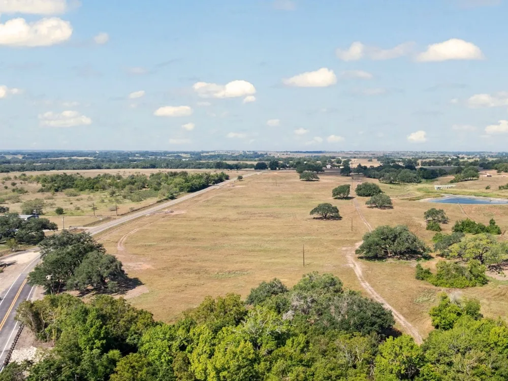 2769 FM 956 Schulenburg, TX 78956