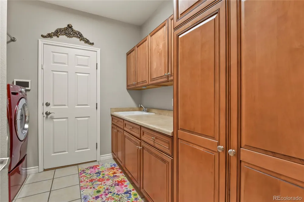11043 Grayledge Circle Highlands Ranch, CO 80130