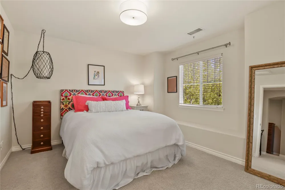 11043 Grayledge Circle Highlands Ranch, CO 80130