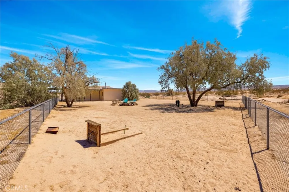 5828 Steeg Road 29 Palms, CA 92277