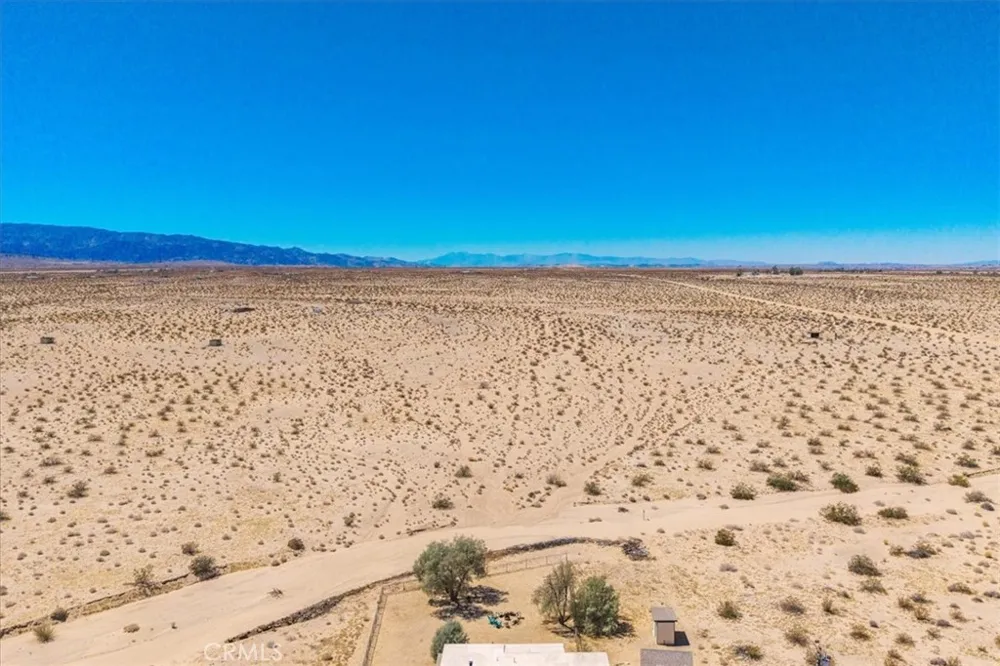 5828 Steeg Road 29 Palms, CA 92277