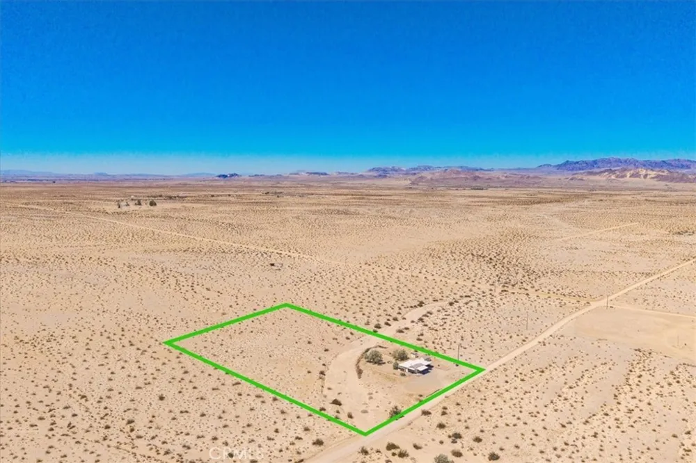 5828 Steeg Road 29 Palms, CA 92277