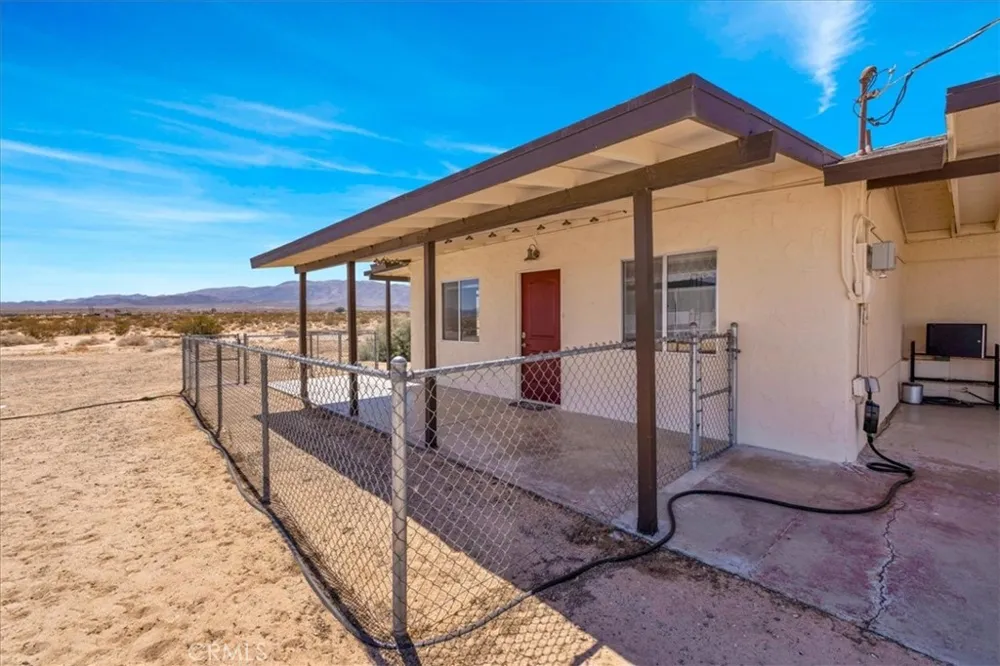 5828 Steeg Road 29 Palms, CA 92277