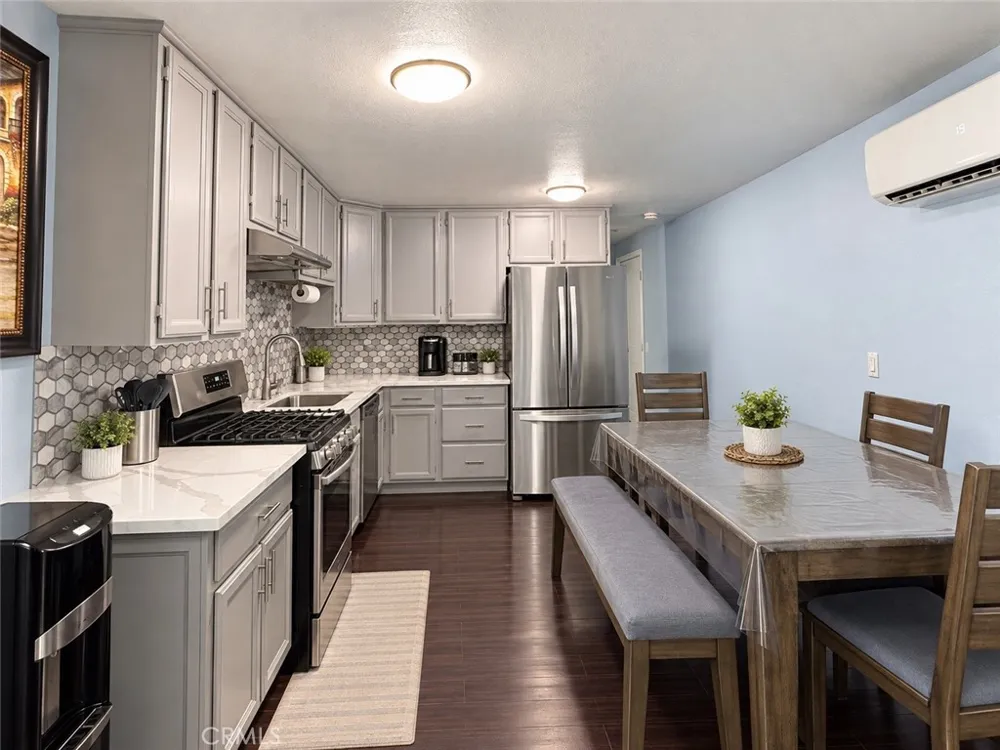 26297 Baseline #51 Highland, CA 92346