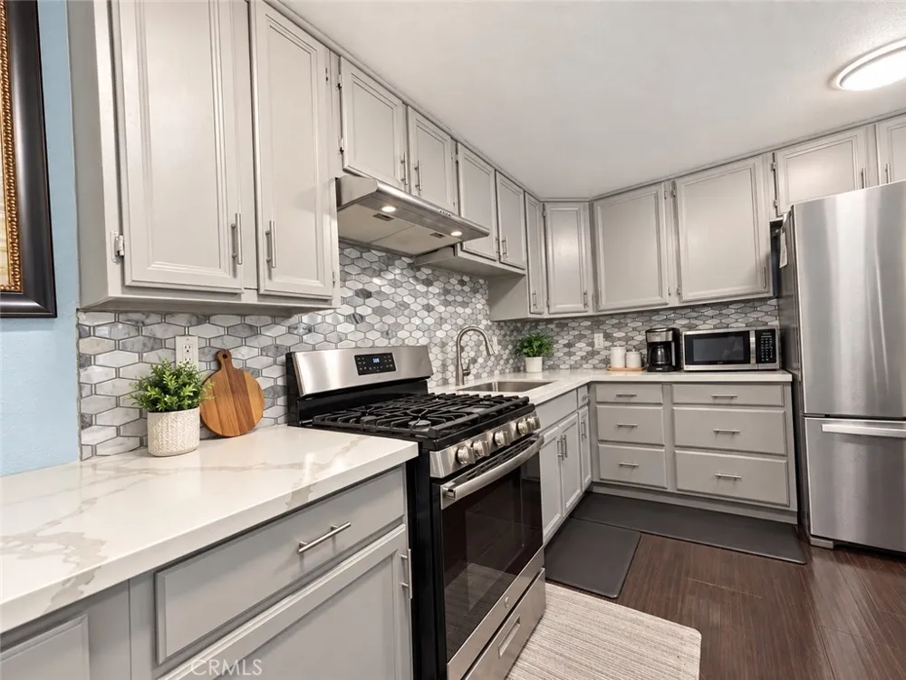 26297 Baseline #51 Highland, CA 92346