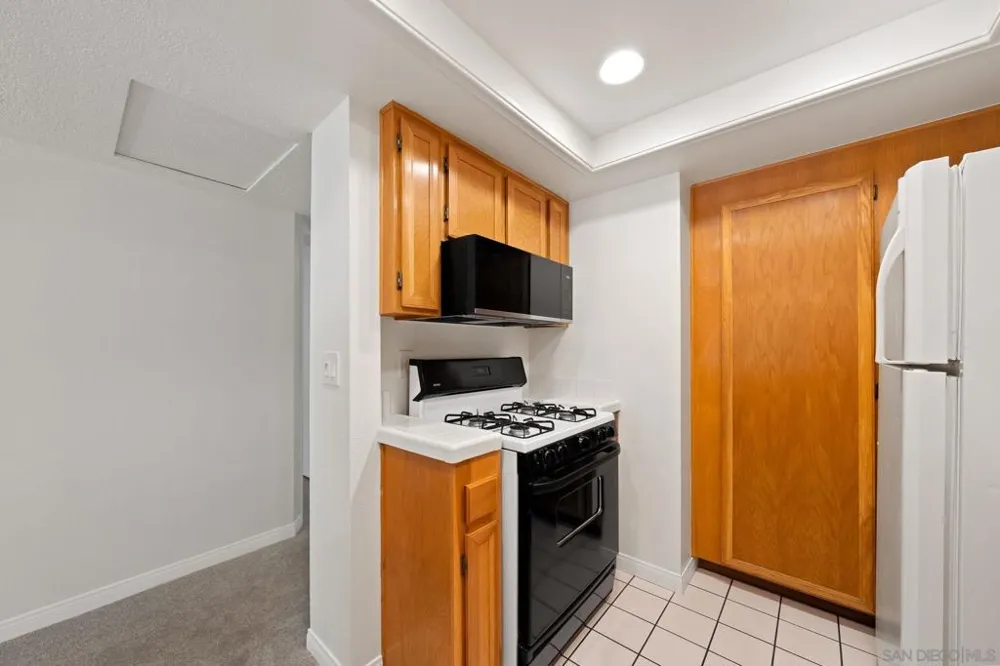 9909 Scripps Westview Way #212 San Diego, CA 92131