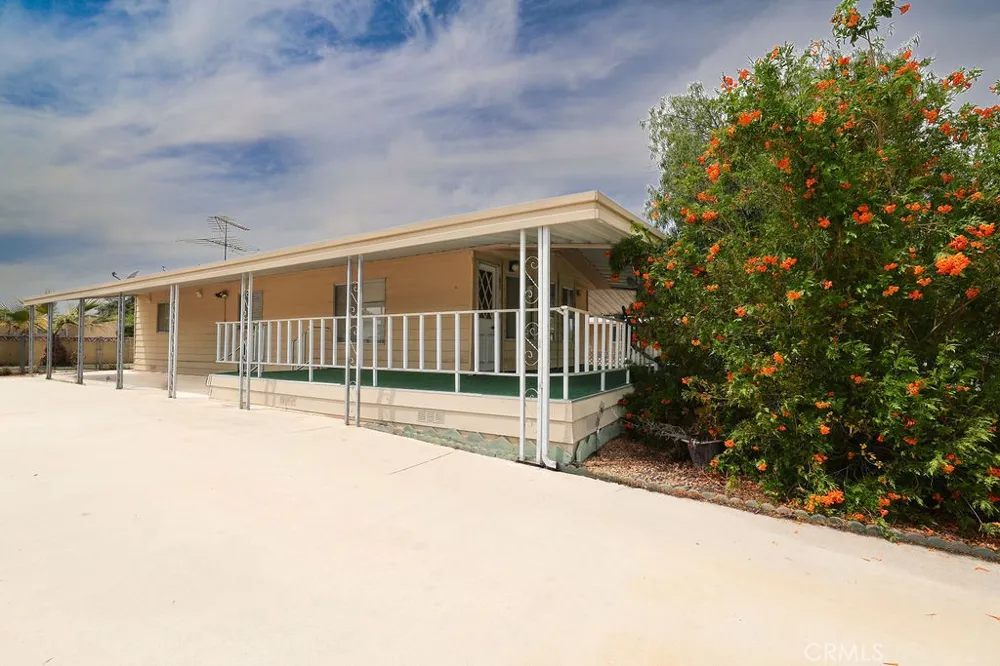 282 La Paloma San Jacinto, CA 92582