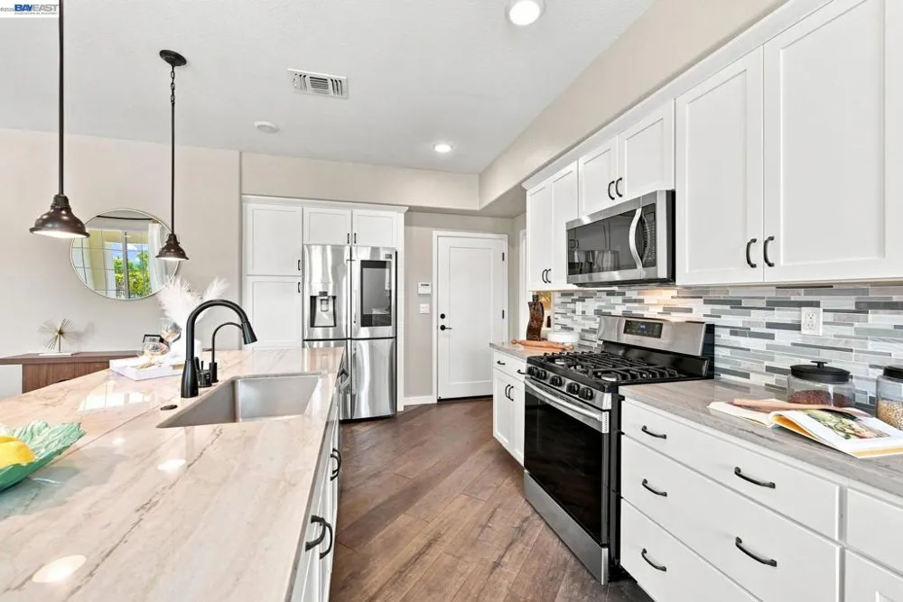 37659 Shelter Rd Newark, CA 94560