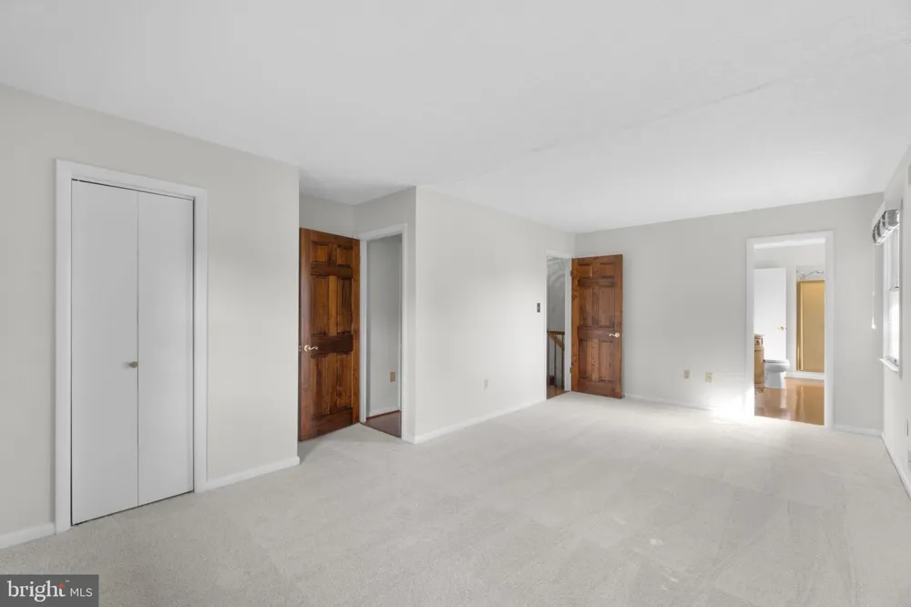 6911 SUMMERSWOOD DRIVE Frederick, MD 21702
